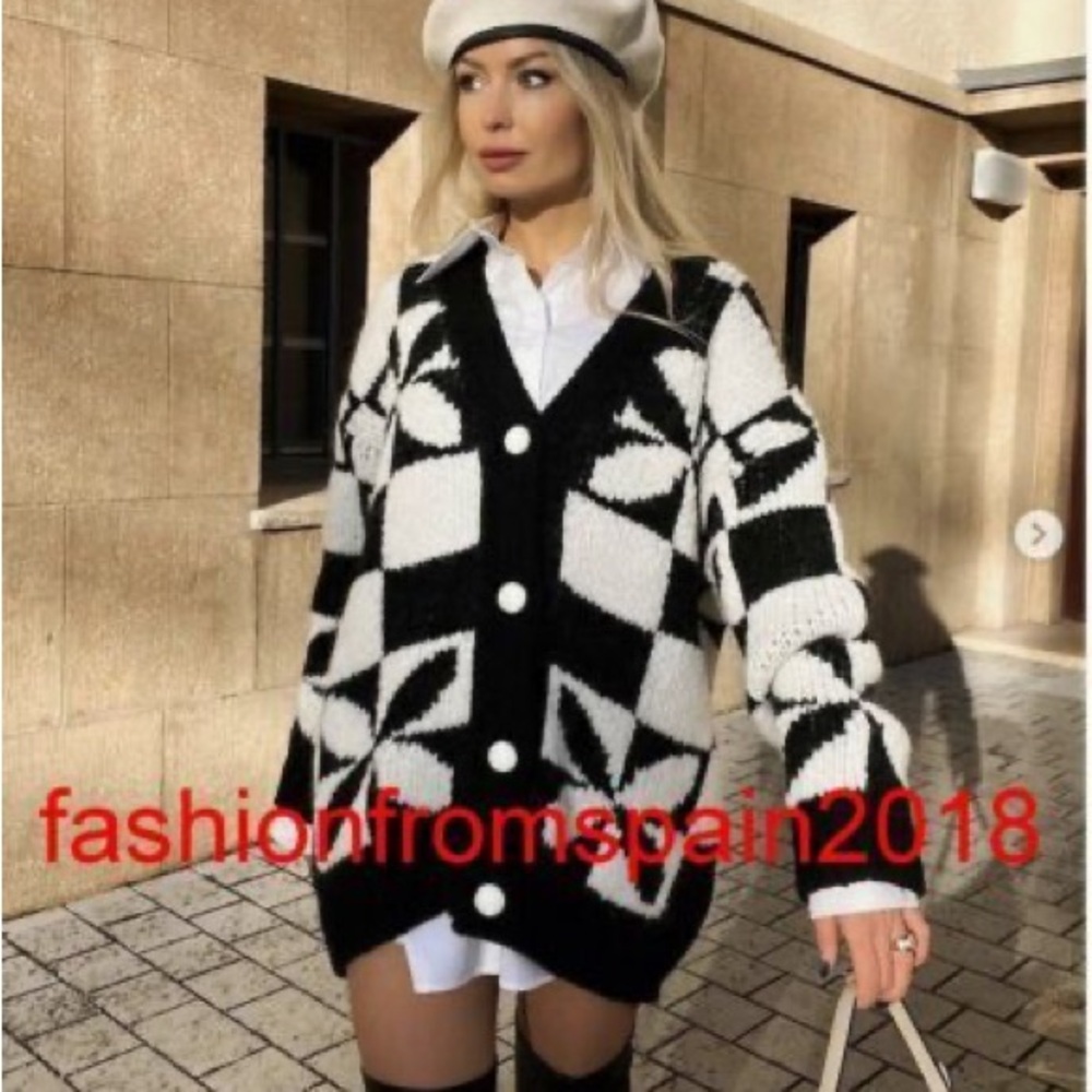 Zara Black and White Geometric Cardigan